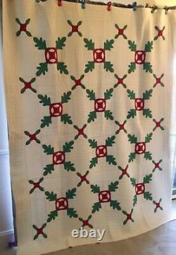 1920s APPLIQUÉ Red & Green HOLLY LEAF & STAR QUILT -JUST In Time For CHRISTMAS