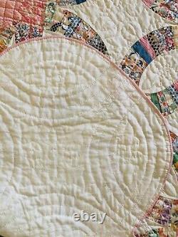 1930's Handmade 86x 98 Double Wedding Ring Feedsack Quilt Museum Quality