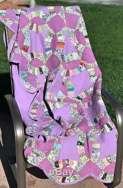 1930's VINTAGE PURPLE DOUBLE WEDDING RING QUILTFEEDSACK PRINTS HAND MADE