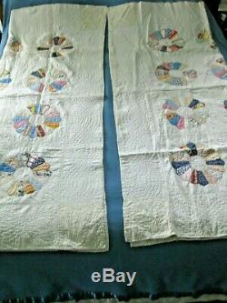 2 Matching Antique Vintage Handmade Dresden Plate Twin Size Quilts