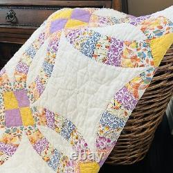 68x82 Gorgeous Handmade Vintage DOUBLE WEDDING RING QUILT