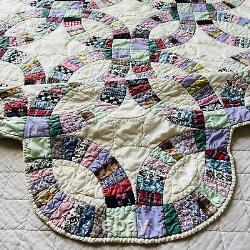 68x85 Vintage Handmade Double Wedding Rings Quilt