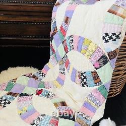 68x85 Vintage Handmade Double Wedding Rings Quilt