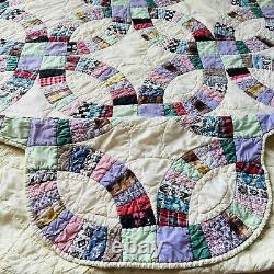 68x85 Vintage Handmade Double Wedding Rings Quilt