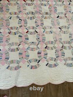 83 x 73 Vintage handmade double wedding ring quilt pink white needlework full