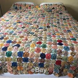 ANTIQUE vtg yo yo quilt handmade feedsack fabrics 2.5D 78x84 primitive