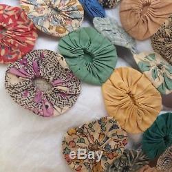 ANTIQUE vtg yo yo quilt handmade feedsack fabrics 2.5D 78x84 primitive