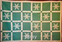 APPLIQUE SNOWFLAKE QUILT c. 1920-30 GREEN and WHITE