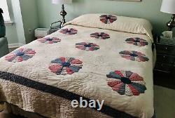 Amish Handstitched Queen Size Quilt 98 x 105 Vintage with2 Accent Pillow Shams