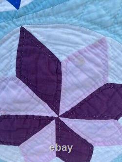 Amish Made Vintage Handmade Hand Quilted Star Pattern Multicolor Quilt 87x 78