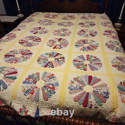 Antique 1930s Hand Quilted Bedspread Queen or Double Dresden Plate Applique