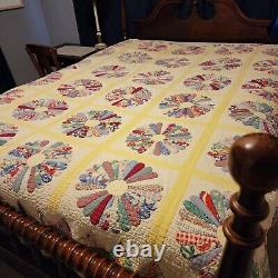 Antique 1930s Hand Quilted Bedspread Queen or Double Dresden Plate Applique