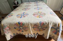 Antique Handmade Dresden Plate Patchwork Quilt 78 x 92 A268