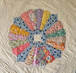 Antique Handmade Dresden Plate Patchwork Quilt 78 x 92 A268