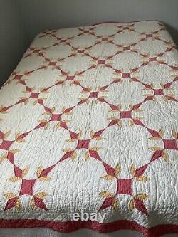 Antique Turkey Tracks Patchwork Pattern Handmade Quilt Gold Red White 81 X 92