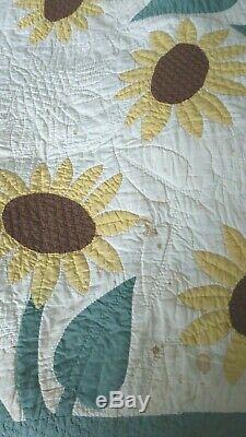 Antique Vintage 1920 Handmade Sunflower Stitched Cotton Quilt 68 x 80 Reversible