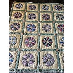 Antique Vintage 1940s Dresden Plate Hand Quilted Quilt Handmade 84 x 72