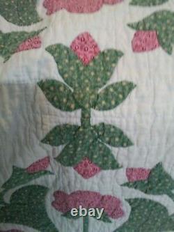 Antique Vintage Appliqued Quilt Museum Stitched GORGEOUS