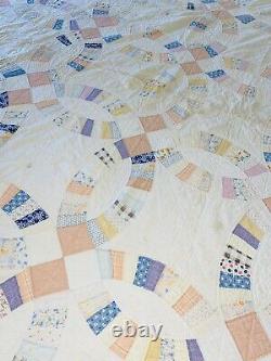 Antique Vintage Double Wedding Ring Quilt 74x80 Pastel Sack Cloth Scalloped
