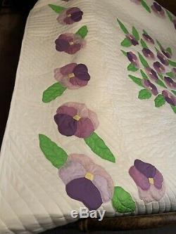 Antique Vintage Hand made Quilt White With Purple Pansies Flowers 89x92 Queen