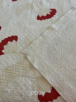 Antique Vintage Handmade Hand Quilted quilt 77x77 Queen Red Beige White Striking