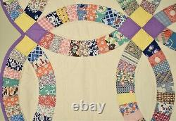 BEAUTIFUL Vintage 30's Double Wedding Ring Antique Quilt Nice Hand Quilting