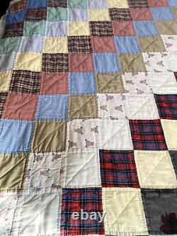 BEAUTIFUL Vintage Hand Stitched FEEDSACK QUILT BEDCOVER Unique both sides 72x84