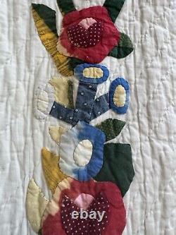 Beautiful Appliqué Quilt