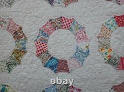 Beautiful & Large Vintage Feedsack Dresden Plate QUILT 98x80 Sawtooth Border