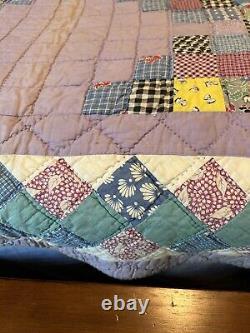 Beautiful Vintage 68 X 80 Double Bed Size Patchwork Quilt