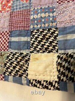 Beautiful Vintage 68 X 80 Double Bed Size Patchwork Quilt