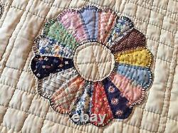 Beautiful Vintage Antique DRESDEN PLATE QUILT Hand PIECED Hand Quilted FEED SACK