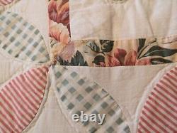 Beautiful Vintage Patchwork Appliques Quilt Full Size