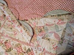 Beautiful Vintage Patchwork Appliques Quilt Full Size