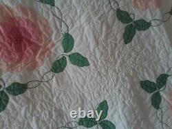 Beautiful Vintage Rose of Sharon Hand Appliqued/Hand Quilted Quilt 74 x 90