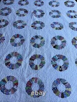 Beautiful vintage feed sack Dresden plate quilt 72x84