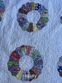 Beautiful vintage feed sack Dresden plate quilt 72x84