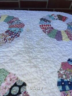 Beautiful vintage feed sack Dresden plate quilt 72x84