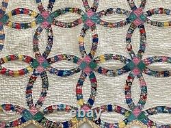 CHEERFUL 1930's Double WEDDING RING Quilt Floral Feedsacks