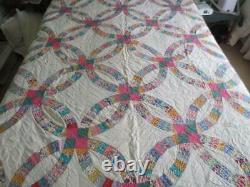 Classic Antique Wedding Ring Quilt Expertly Quilted Freshly Laundered