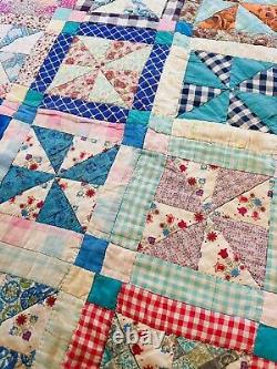 Early American Handmade All Hands Around Quilt Vintage