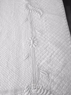 Flora NEW hand quilted TRAPUNTO king size 100 percent cotton quilt / bedspread