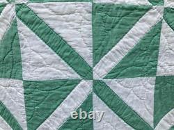 Good Antique Patchwork Green Pinwheel Quilt, All Hand Sewn, Great Quilting