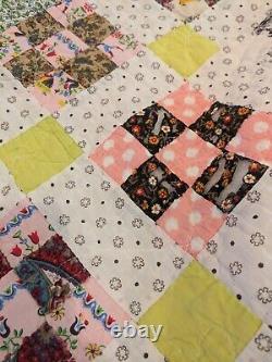 Gorgeous Homemade Antique Advanced 9 Block Quilt