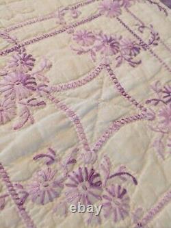 Gorgeous Vintage Homemade Hand Embroidered Hand Quilted Full Size Quilt