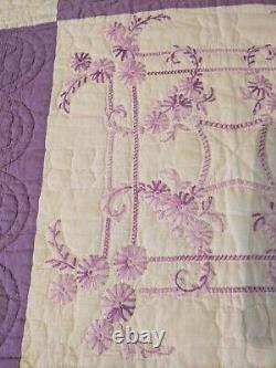 Gorgeous Vintage Homemade Hand Embroidered Hand Quilted Full Size Quilt