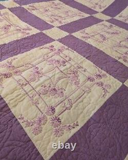 Gorgeous Vintage Homemade Hand Embroidered Hand Quilted Full Size Quilt