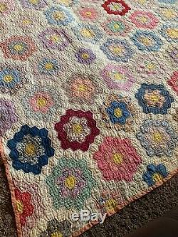 HAND SEWN QUILT VINTAGE ANTIQUE QUILT HAND MADE 67 x 84 6 Sided, Peach