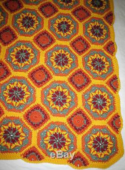 HANDMADE Crochet AFGHAN Knit THROW vtg Floral FLOWER Quilt COUCH Lap BED BLANKET