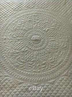 Hand Made All White Vintage Amish Quilt, Pineapple Pattern